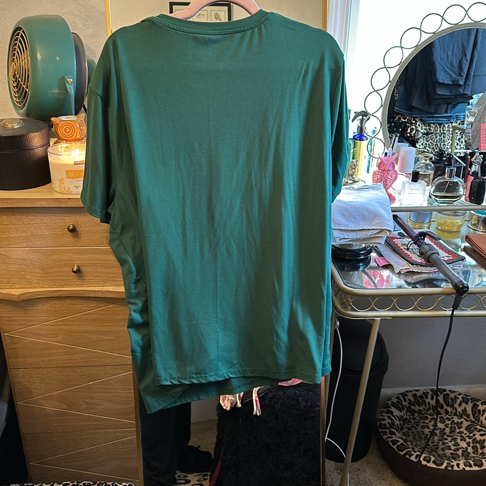 SHEIN curve plus size Christmas t shirt - Picture 5 of 5